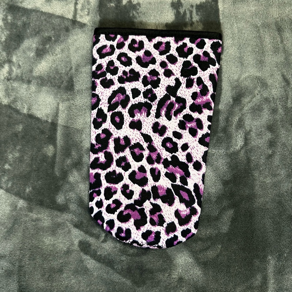 Purple Leopard Print Insulated Sleeve